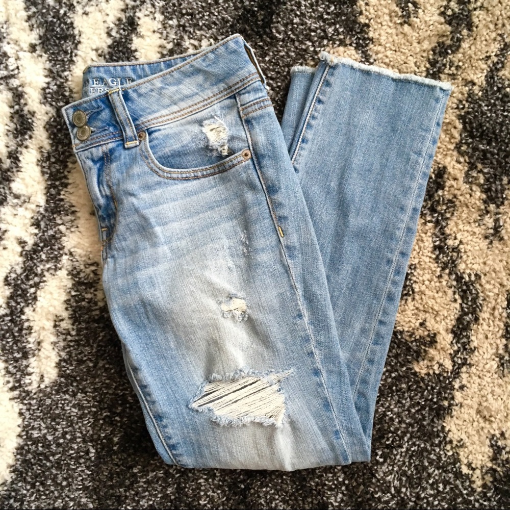 ⛔️ SOLD ⛔️ American Eagle Skinny Jeans Crop sz 4